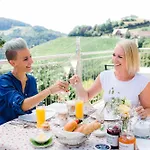 Kappel Winzer-wellness-hotel Hotel Kitzeck im Sausal