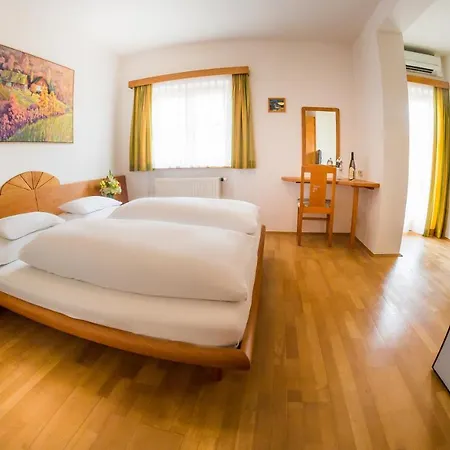 ホテル Kappel Wein Gut キツェック・イム・ザウザル